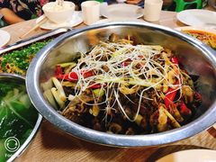 -弓虽昌焖烧鸡(大竹林店)