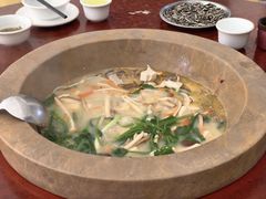 -姚记抚仙湖石锅鱼庄