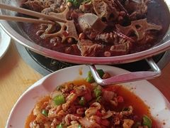 -大众跷脚牛肉馆·非遗传承单位(峨眉山店)