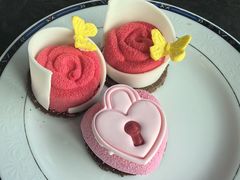 -亚洲国际大酒店·云顶阁旋转自助餐厅