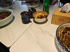 -镇南锅盖面馆(解放路店)