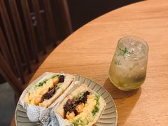 营养滑蛋炸虾三明治-Ginko银子(青龙街店)