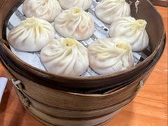 -莱莱小笼·乔艾