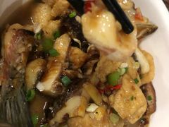 黄焖鱼-始兴县农家小院餐馆