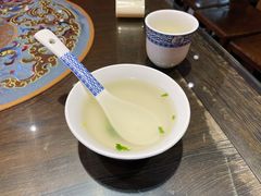 -笑来喜馄饨小笼工坊(通扬路店)