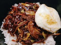 黑椒牛肉石锅拌饭-米屋石锅拌饭(师大店)