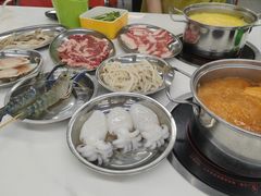 -朱富贵火锅(金融街万达店)