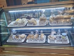 面包甜点陈列柜-国际饭店·帆声西饼屋(黄河路店)