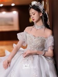 点击看大图 -艾拉·女王婚纱礼服馆