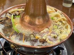 -岳记兴隆·青城腊排铜火锅(融创店)