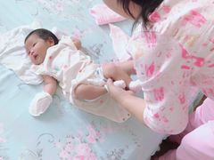 -爱的果实月嫂育婴师(世纪东方店)