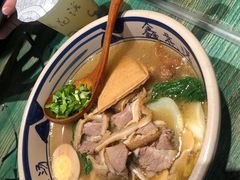 -鑫花溪牛肉米粉(东环大润发店)