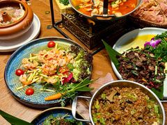 -老滇山寨•云南特色菜•地方菜•民族风情歌舞表演(金碧店)