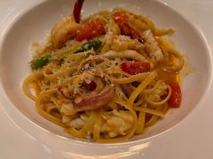 -Mogul Eatery·大亨餐酒馆