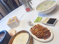 -梅利汴京烤鸭•开封豫菜地标店(东大街店)