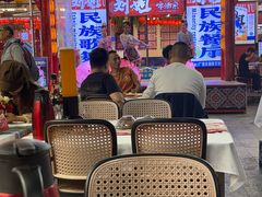 -刘姐啤酒鱼民族演艺餐厅(西街总店)