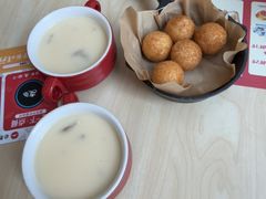 -必胜客(WOW阿罗海店)