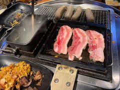 厚切五花肉-伍丁·烤牛肋(和平东桥店)