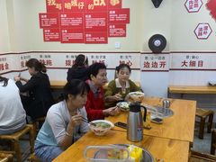 -明姨仔潮汕美食·碳炉猪脚·汕尾牛腩饭·起片鸡煲(起义路店)