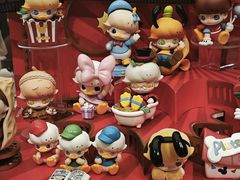 -泡泡玛特POPMART(国金街店)