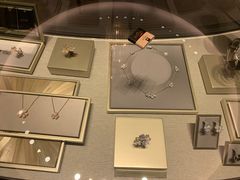 -梵克雅宝(国贸商城店)