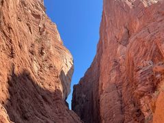 -天山神秘大峡谷