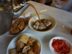 -黄亚细肉骨茶(仰光路店)