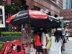 -詹爷爷乌节路街头冰淇淋