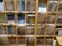 -猫的天空之城概念书店(杭州南宋御街店)