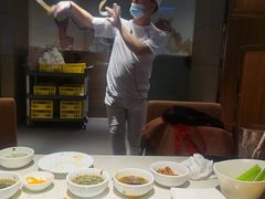 -海底捞火锅鲜切牛肉主题店(长寿路店)