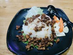 羊碎肉抓饭-陈老斯呼尔嗨吃烧烤(科巷店)