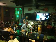 -三叶草爱尔兰咖啡吧