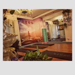 -闺蜜瑜伽·普拉提女性塑形馆