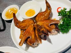 脆皮乳鸽-粤来记·啫啫煲·点心(日月光店)