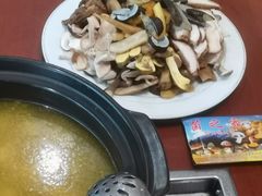 -菌之家·专业纯野生菌火锅·特色炒菌
