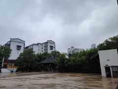 -绳金塔
