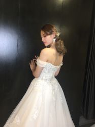 点击看大图 -艾米丽婚纱礼服