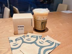 -星巴克臻选(莘庄仲盛店)