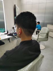 -PE SALON