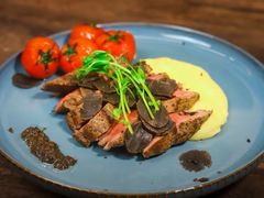 -JINNS锦时 steak&pizza(浸信会礼拜堂旧址店)