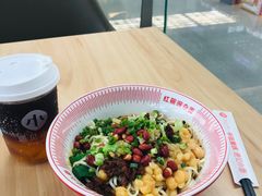红碗豌杂面-遇见小面(白云机场T2安检外店)