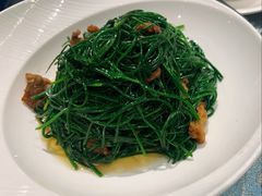 沙葱炒羊肉-巴扎美食·新疆菜·西域歌舞表演餐厅(新疆大厦店)