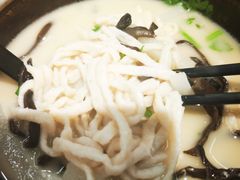 石锅孖宝-渔米丰·广府鱼汤米线(光明广场店)