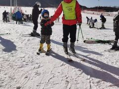 -荣盛康旅野三坡滑雪场
