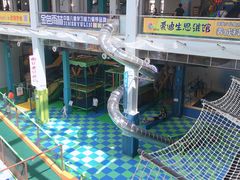 -蒙特利亲子乐园