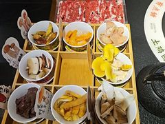 -菌自由丨野生菌火锅特色庭院餐厅(丽江古城店)