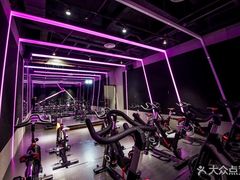 -康慈健身(雅戈尔雷迪森广场店)