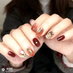 -Pink You美甲洗眉纹绣定制中心