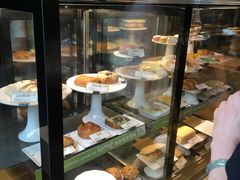 面包甜点陈列柜-星巴克臻选(重庆沙坪坝店)