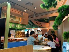 大堂-百春原湖南牛肉粉(百联世纪店)